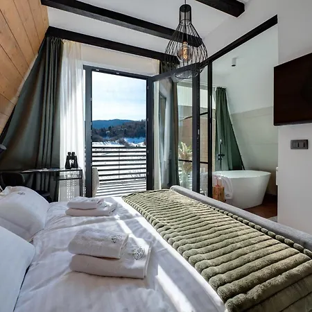 Bellis Villa *